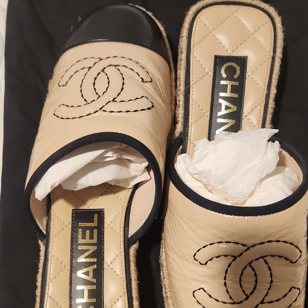 Chanel Beige and Black Women's Espadrilles